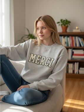 aerie Gray Merci Crewneck Sweatshirt Medium Like New